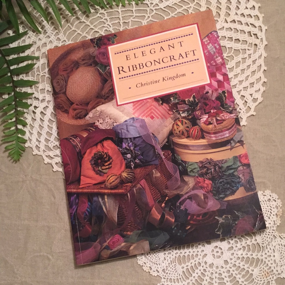 Elegant Ribboncraft Vintage Craft Book